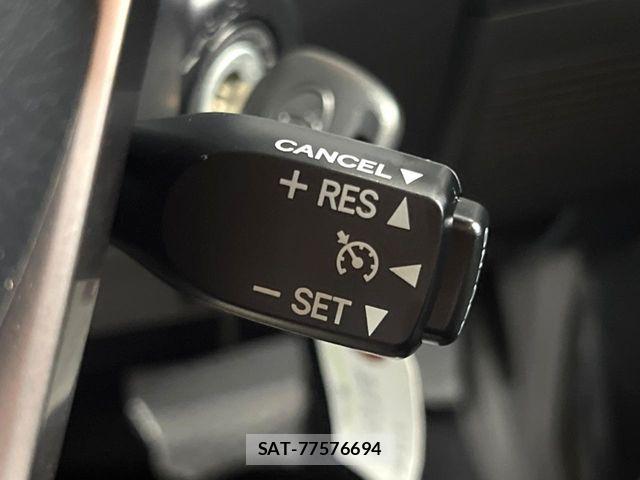Toyota Land Cruiser 70 2025-04 8245600-2