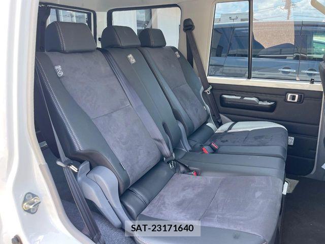 Toyota Land Cruiser 70 2024-10 8315034-10