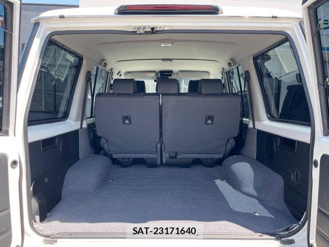 Toyota Land Cruiser 70 2024-10 8315034-11