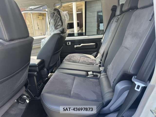 Toyota Land Cruiser 70 2024-03 8315035-6