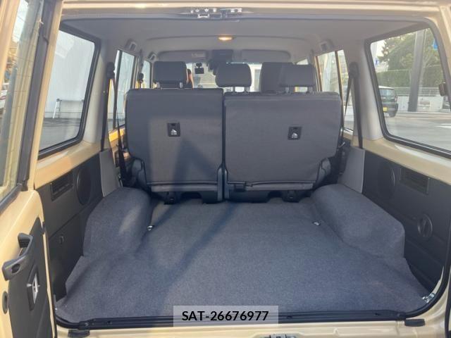 Toyota Land Cruiser 70 2025-01 8315037-6