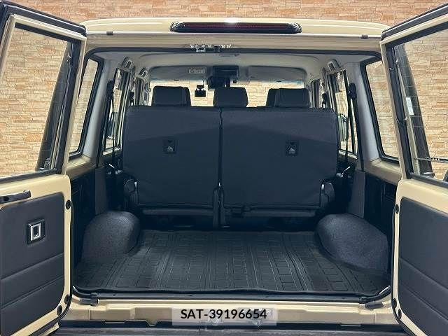 Toyota Land Cruiser 70 2024-09 8336433-12