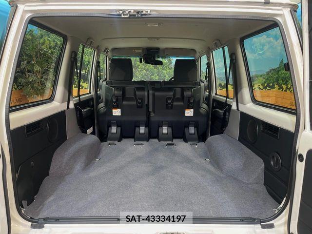 Toyota Land Cruiser 70 2026-01 8336428-10
