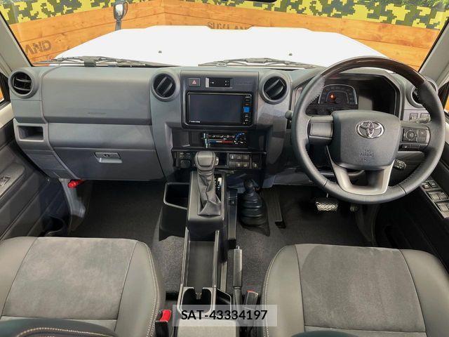 Toyota Land Cruiser 70 2026-01 8336428-1