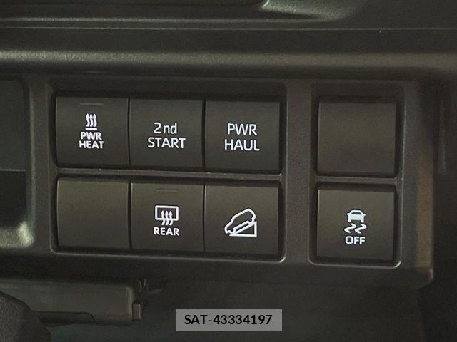 Toyota Land Cruiser 70 2026-01 8336428-6