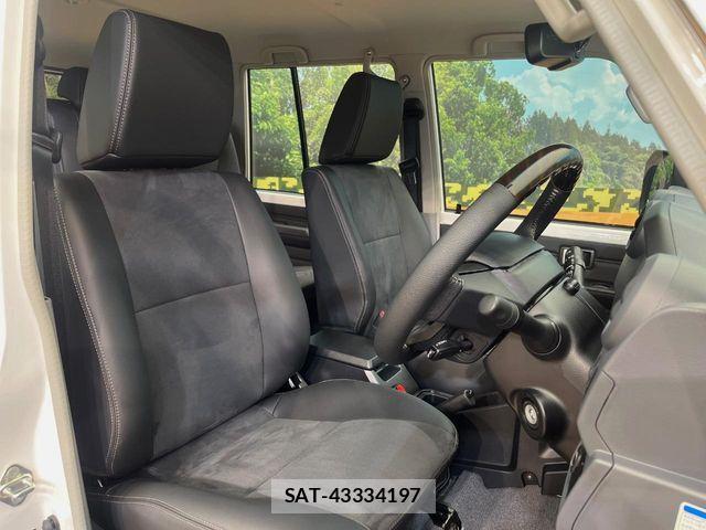 Toyota Land Cruiser 70 2026-01 8336428-8