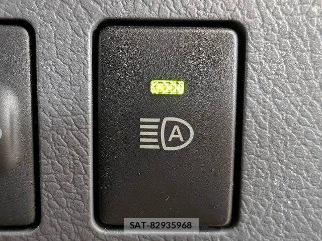 Toyota Land Cruiser 70 2024-01 8334870-9
