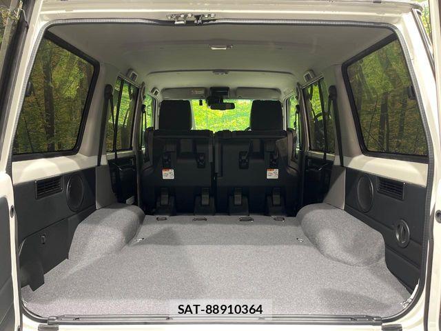 Toyota Land Cruiser 70 2025-06 8336430-10