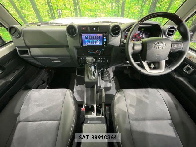 Toyota Land Cruiser 70 2025-06 8336430-1