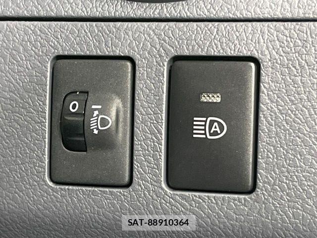 Toyota Land Cruiser 70 2025-06 8336430-6