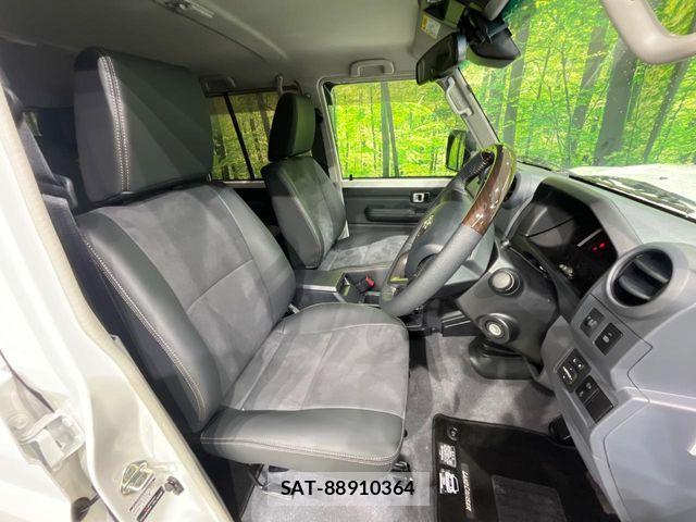 Toyota Land Cruiser 70 2025-06 8336430-8