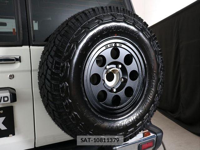 Toyota Land Cruiser 70 2001-01 8366565-16
