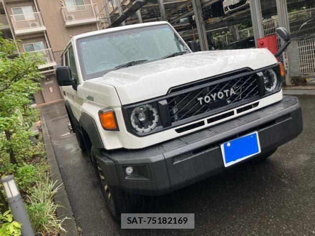 Toyota Land Cruiser 70 2024-01 8413114-0