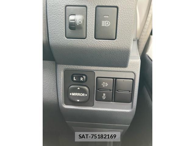 Toyota Land Cruiser 70 2024-01 8413114-16