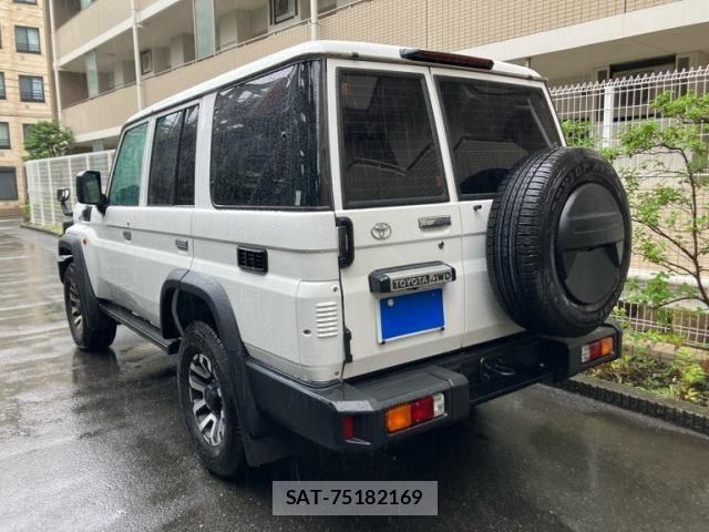 Toyota Land Cruiser 70 2024-01 8413114-1