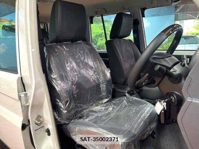 Toyota Land Cruiser 70 2025-07 8438278-6