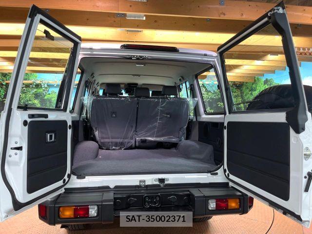 Toyota Land Cruiser 70 2025-07 8438278-8