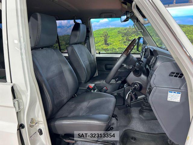 Toyota Land Cruiser 70 2025-08 8438280-7