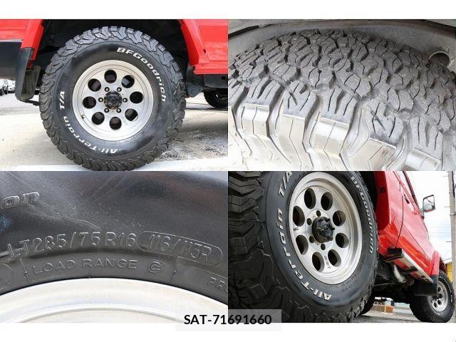 Toyota Land Cruiser 70 1991-01 8438281-19