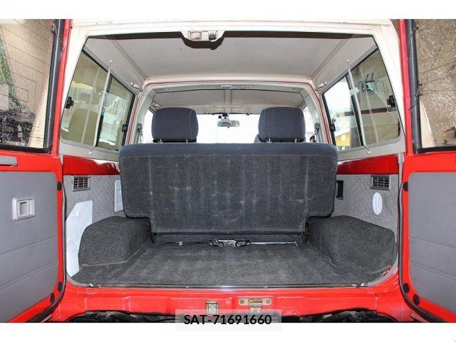 Toyota Land Cruiser 70 1991-01 8438281-7