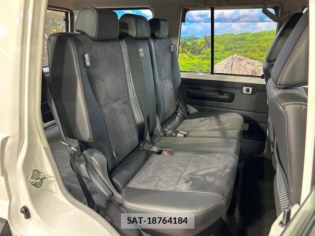 Toyota Land Cruiser 70 2025-04 8438277-8