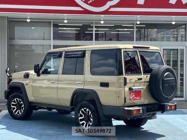 Toyota Land Cruiser 70 2025-04 8485573-11