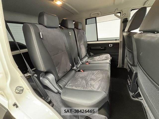 Toyota Land Cruiser 70 2024-01 8485570-11