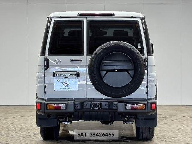 Toyota Land Cruiser 70 2024-01 8485570-15