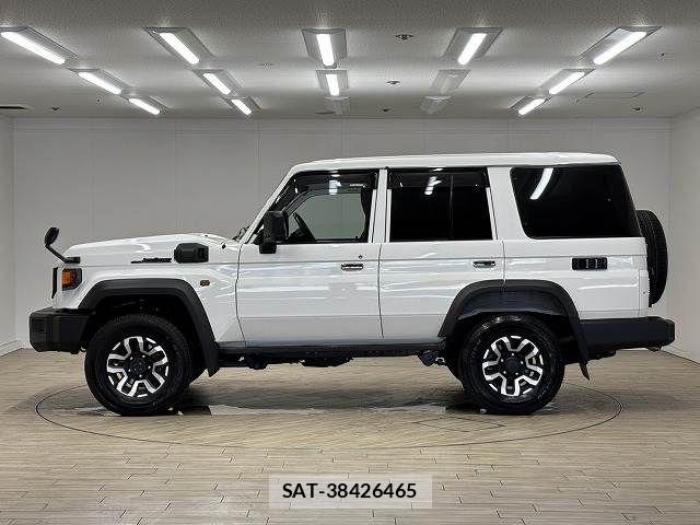 Toyota Land Cruiser 70 2024-01 8485570-16