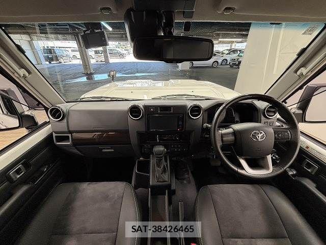 Toyota Land Cruiser 70 2024-01 8485570-1