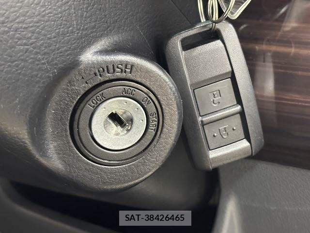 Toyota Land Cruiser 70 2024-01 8485570-8