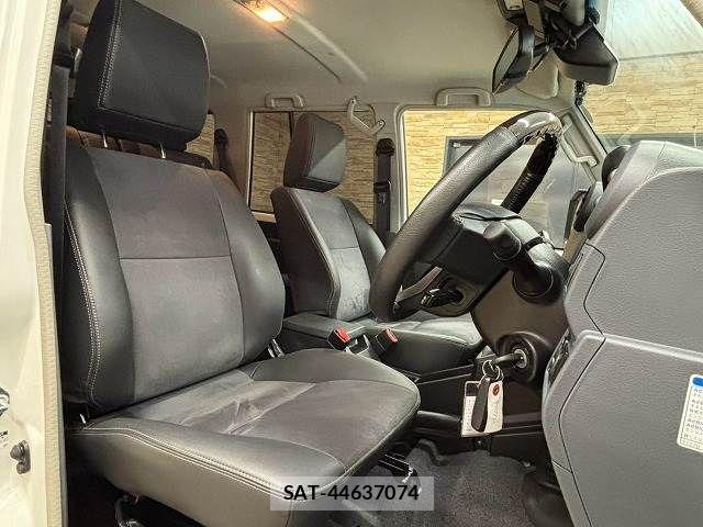 Toyota Land Cruiser 70 2024-12 8485571-10