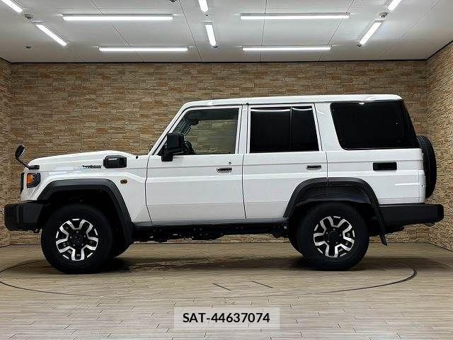 Toyota Land Cruiser 70 2024-12 8485571-16
