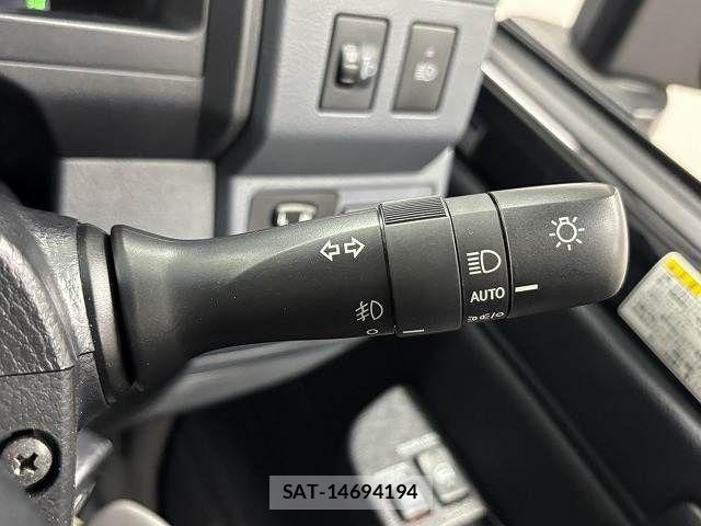 Toyota Land Cruiser 70 2024-01 8627352-8