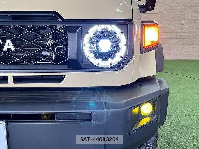 Toyota Land Cruiser 70 2023-12 8627355-19