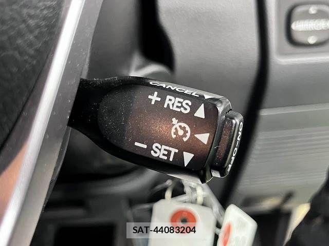 Toyota Land Cruiser 70 2023-12 8627355-4
