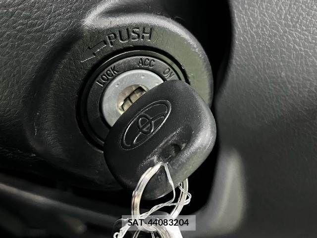 Toyota Land Cruiser 70 2023-12 8627355-7