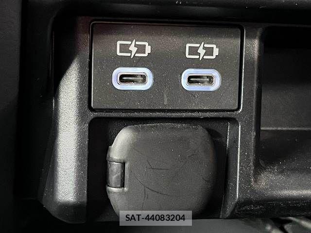 Toyota Land Cruiser 70 2023-12 8627355-8