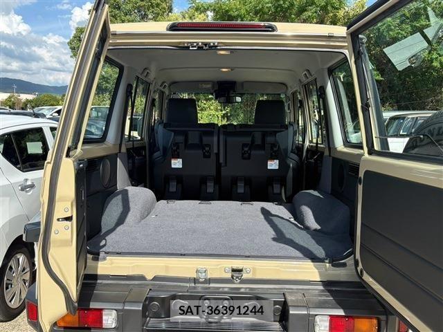 Toyota Land Cruiser 70 2025-03 8659754-17