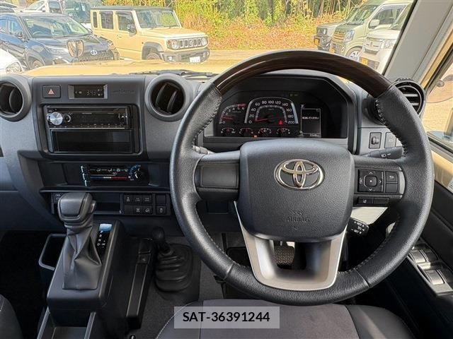 Toyota Land Cruiser 70 2025-03 8659754-21