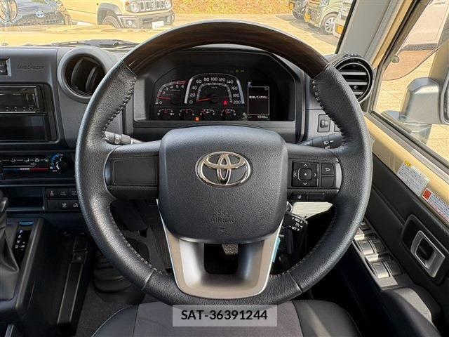 Toyota Land Cruiser 70 2025-03 8659754-25
