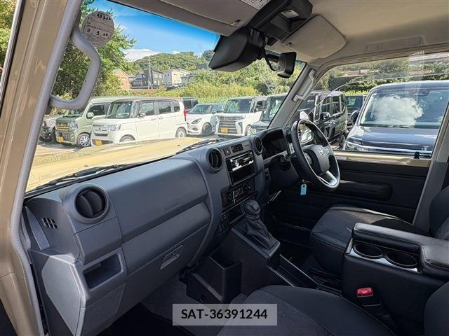 Toyota Land Cruiser 70 2025-03 8659754-4
