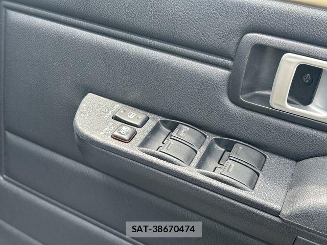 Toyota Land Cruiser 70 2025-03 8659756-10
