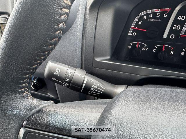 Toyota Land Cruiser 70 2025-03 8659756-12