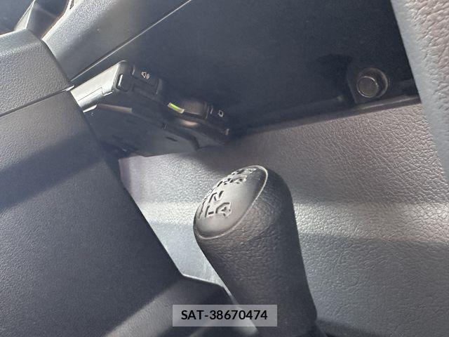 Toyota Land Cruiser 70 2025-03 8659756-15
