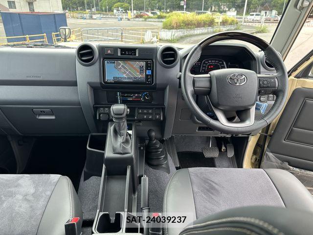 Toyota Land Cruiser 70 2024-10 8829769-1