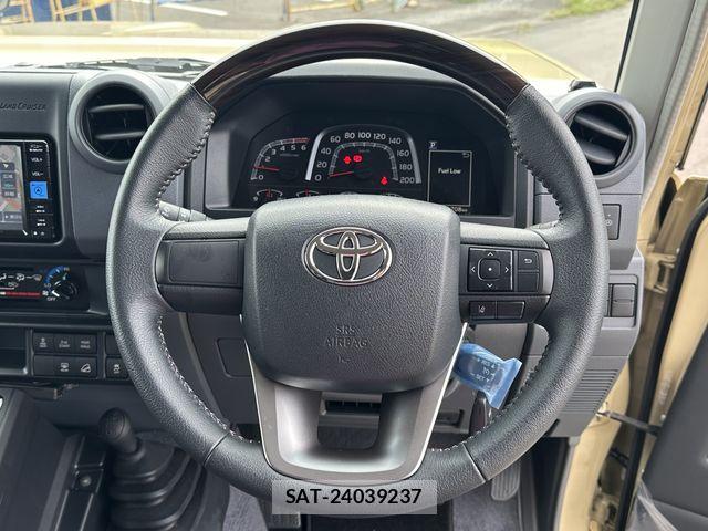 Toyota Land Cruiser 70 2024-10 8829769-4