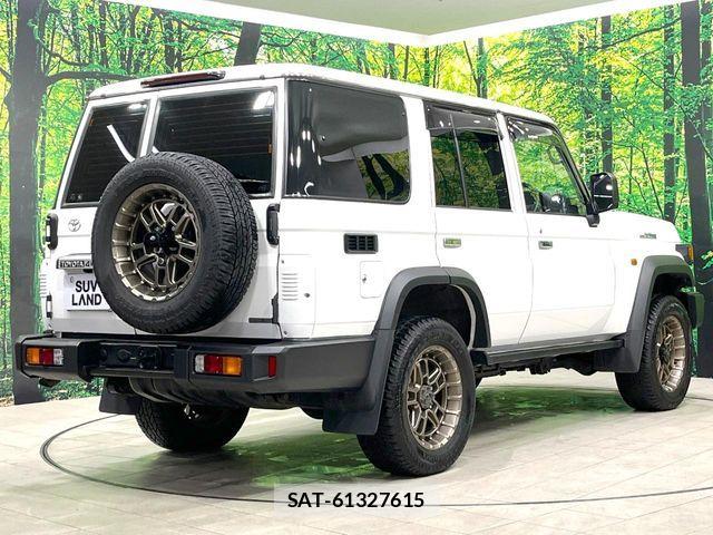 Toyota Land Cruiser 70 2024-03 8849499-16