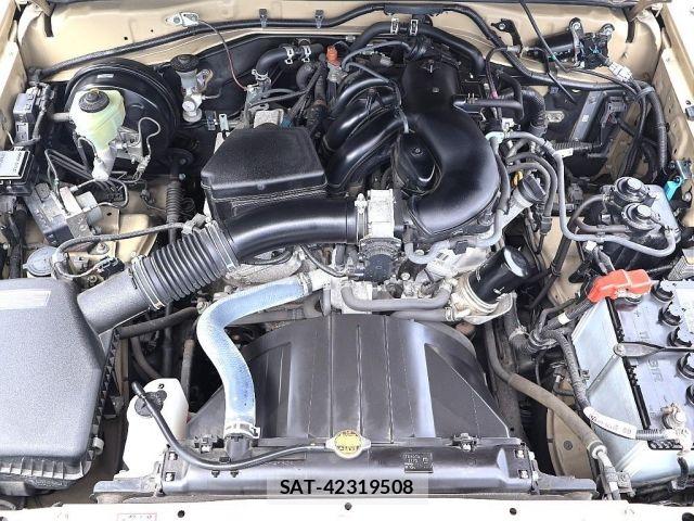 Toyota Land Cruiser 70 2015-01 8871282-11