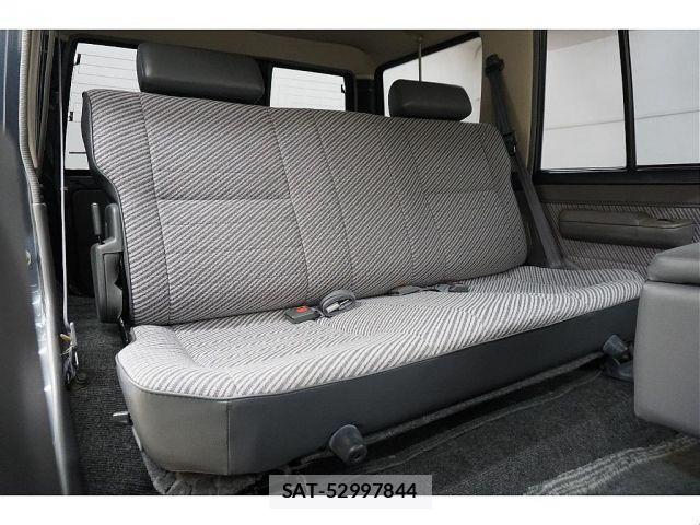 Toyota Land Cruiser 70 1992-01 8880352-7
